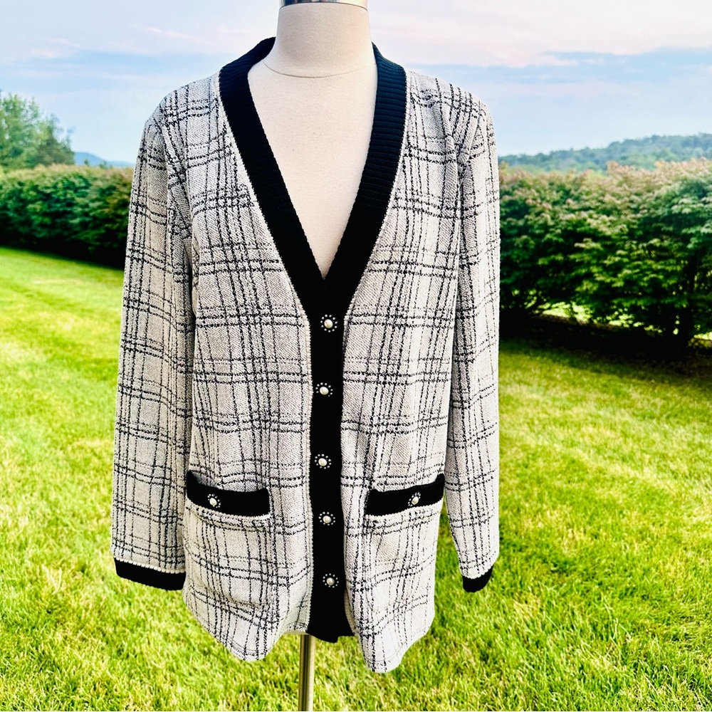 🌹HP🌹Karl Lagerfeld Paris Plaid Embellished-button Cardigan